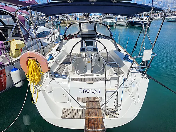 Sun Odyssey 33i